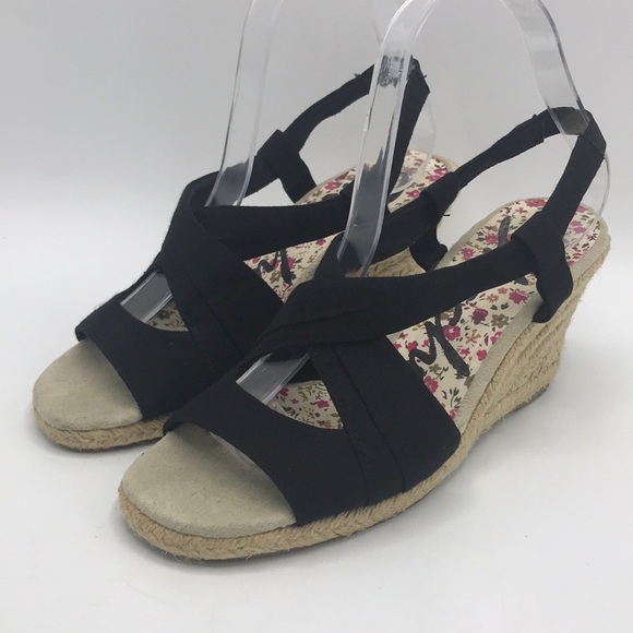 skechers black wedges